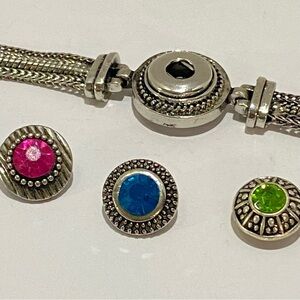 Ginger Snap Charm Bracelet w/ 3 Snaps Pink Green Blue Silver Tone Rhinestones